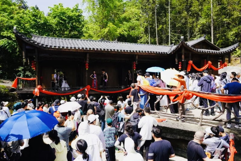 湖北恩施市：从景区停票限流“管窥”旅游蓬勃活力