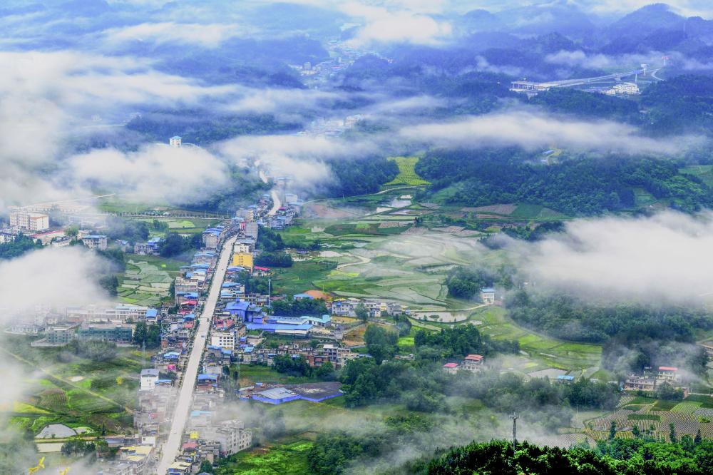 湖北利川齐跃桥村：院落“微治理”激活发展大能量