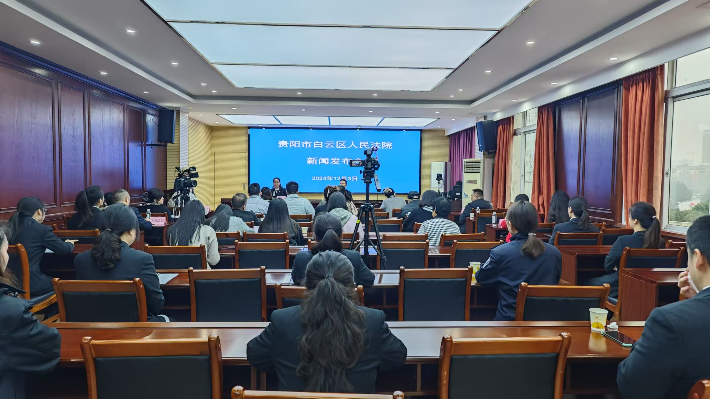 贵阳市白云区人民法院召开“行政审判·重在实效”新闻发布会