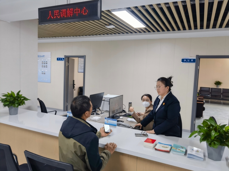 新疆生产建设兵团第七师胡杨河市法治宣传奏响“合奏曲”