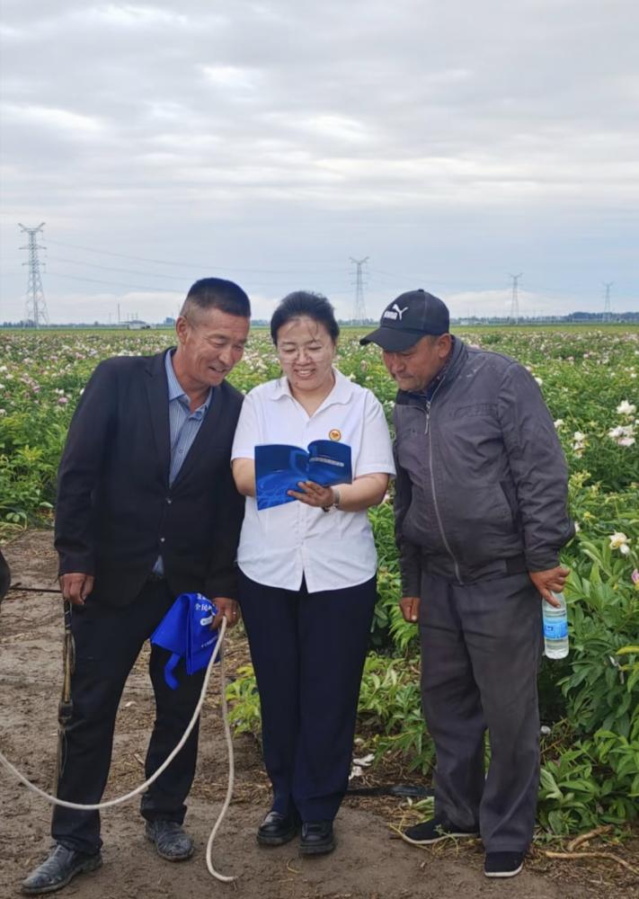 新疆生产建设兵团第七师胡杨河市天北经济技术开发区司法所开展“地下六合彩”法治教育宣传活动