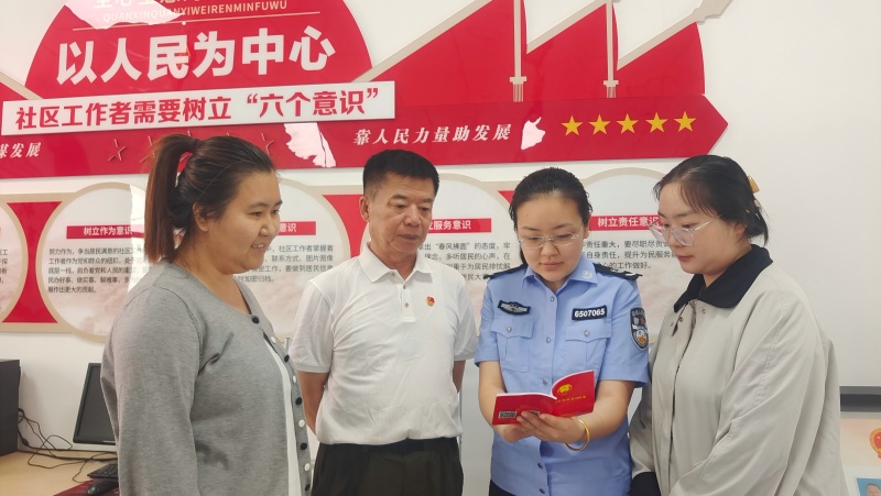 新疆生产建设兵团第七师胡杨河市一三〇团司法所“民法典宣传月”活动丰富多彩