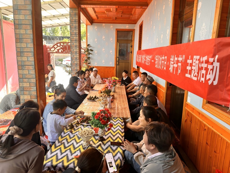 新疆伊犁州霍城县司法局开展“粽情端午·法治同行”普法宣传活动