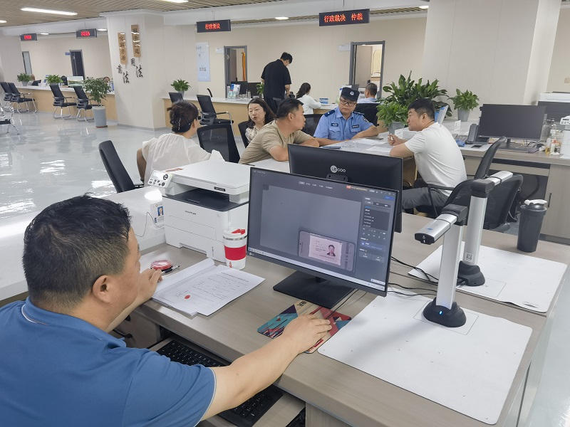 新疆生产建设兵团第七师胡杨河市天北经开区综治中心：绘制法治平安建设“同心圆”