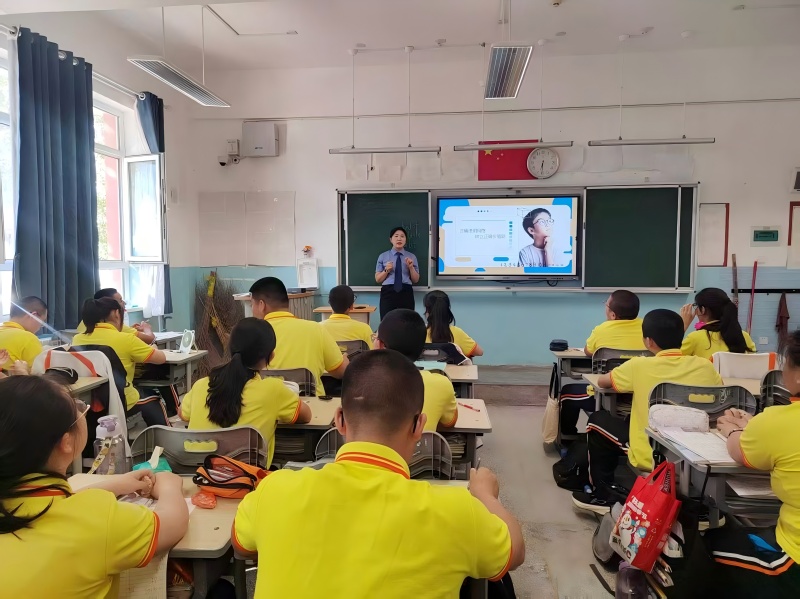 普法宣传进校园 网络安全入人心——新疆伊宁市检察院开展网络安全专题授课