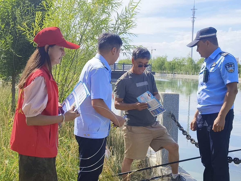 救生箱就位 安全加码！新疆焉耆回族自治县公安局打造水域救援“前哨站”