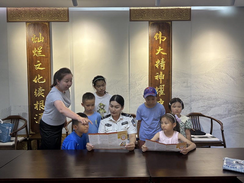 新疆富蕴县库额尔齐斯镇司法所开展暑期安全“双防线”：防溺水+网络安全普法课堂