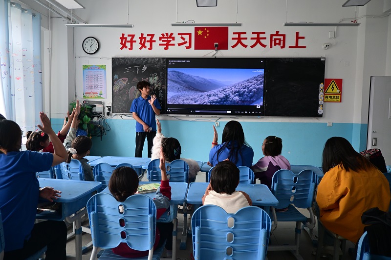 新疆政法学院爱国主义教育实践团：红色血脉在帕米尔高原奔涌