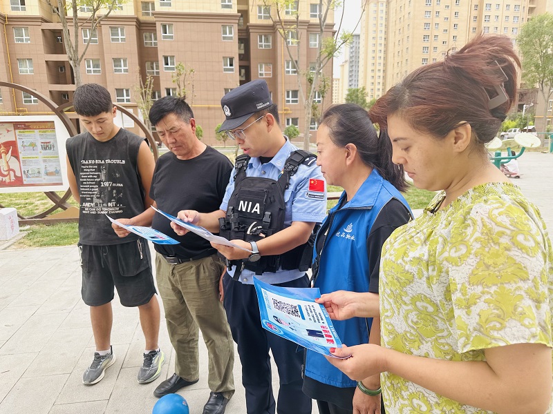 霍尔果斯4.jpg