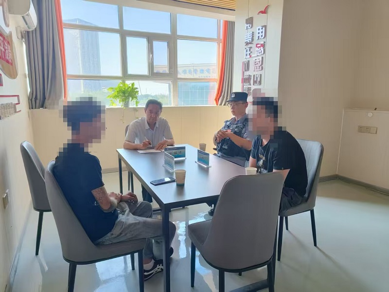 新疆生产建设兵团第七师天北经济技术开发区司法所为打工者“撑腰”一小时解决欠薪难题