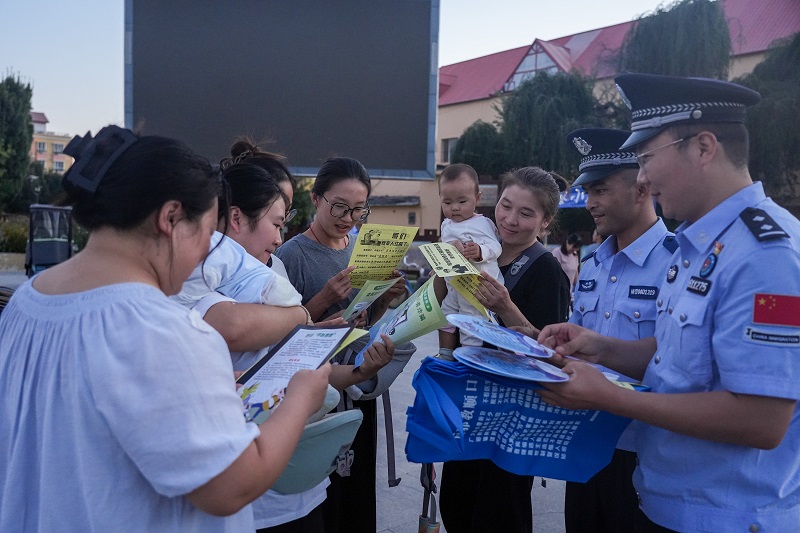 警察1.jpg
