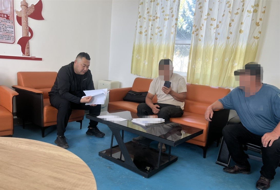 新疆霍城县人民法院：法庭开到社区里 化解一起买卖合同纠纷