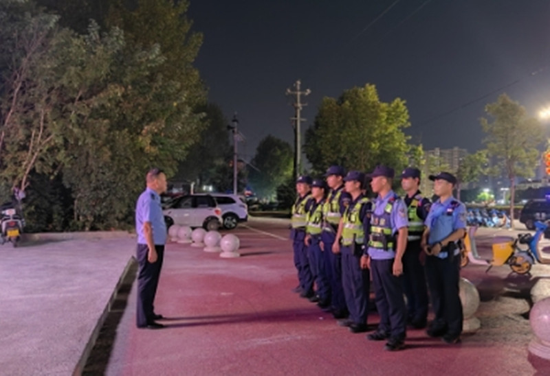 河南南阳桐柏县公安局：国庆“警”色浓  守护万家灯火明