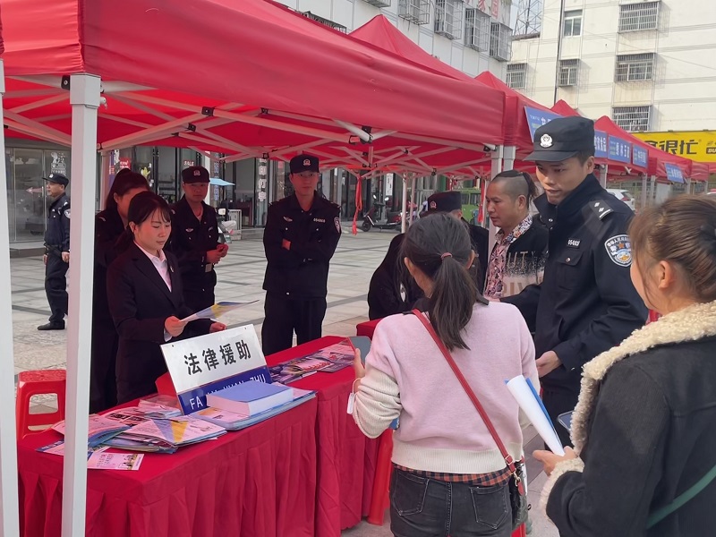 湖北省石首市小河口司法所：金秋普法在基层  现场答疑解民忧