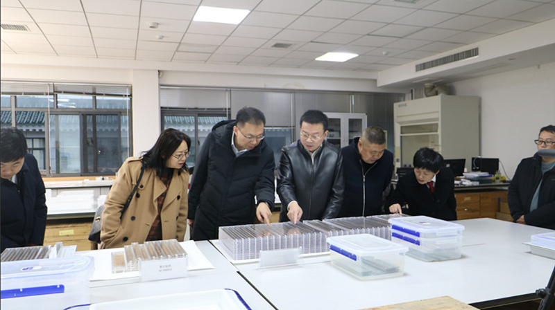 最高法院派员到荆州区走访全国人大代表方北松