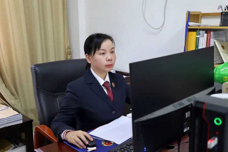 李琼：永葆归零心态的案管标兵