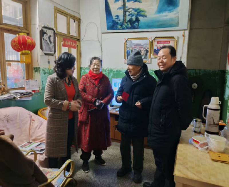 温情慰问暖寒冬——湖北省公安县人民医院开展春节前走访慰问活动