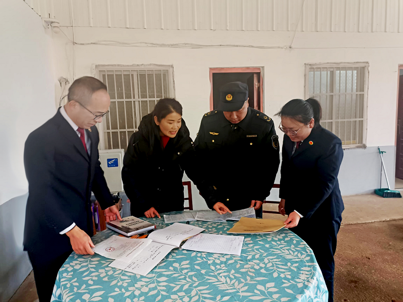 湖北省石首市检察院： “亮剑”农产品 ，“检察蓝”守护瓜菜绿