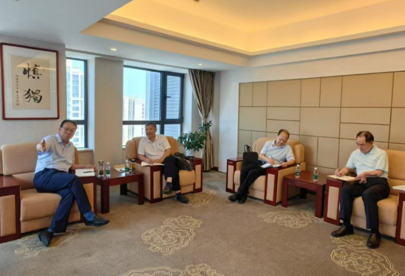 荆州市法学会建议获湖北省高院院长肯定 武汉铁路中院负责人专程赴荆州对接调研
