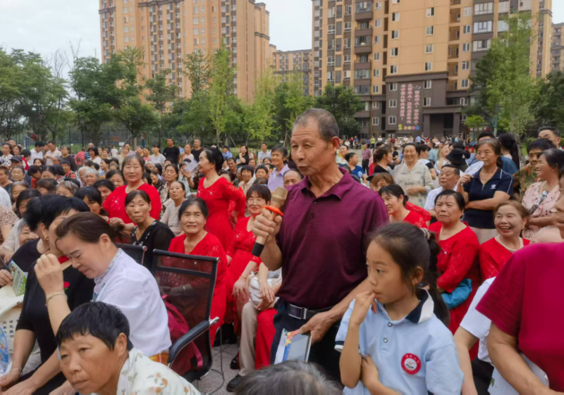湖北荆州经开区滩桥镇：举办“健康人生 绿色无毒”禁毒文艺汇演，共筑全民禁毒防线