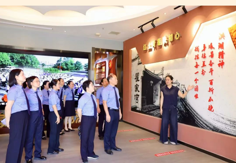 湖北省洪湖市检察院干警赴廉政教育基地开展警示教育活动
