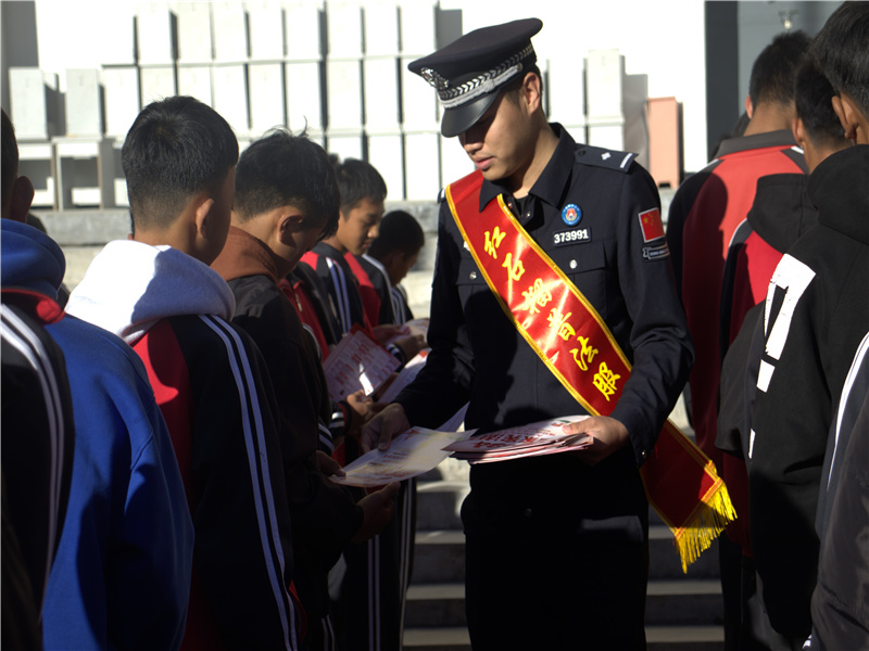 进学校 (2).jpg