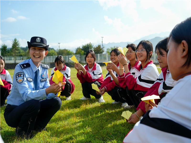 云南勐弄边境派出所：聚焦关键环节，全力“护学”