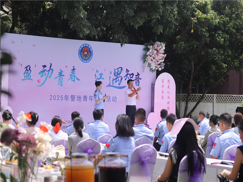 李小爽摄 (2).jpg