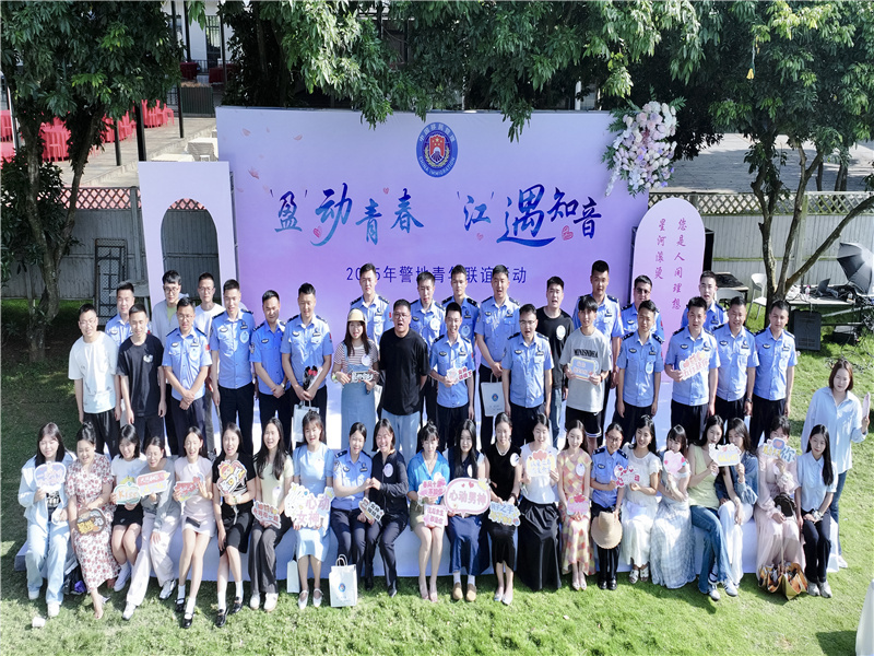 刘必新摄.jpg