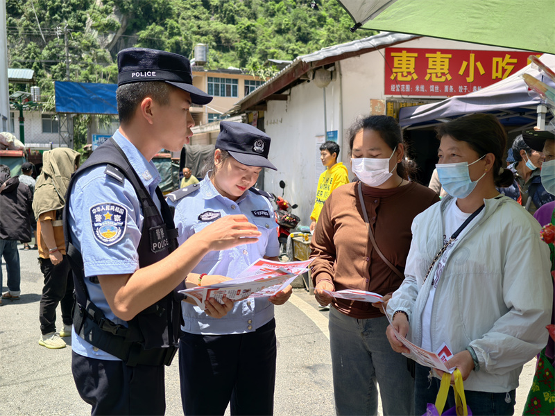 云南怒江：从校园到田间再到家门 “3+”普法模式“典”亮法治乡村