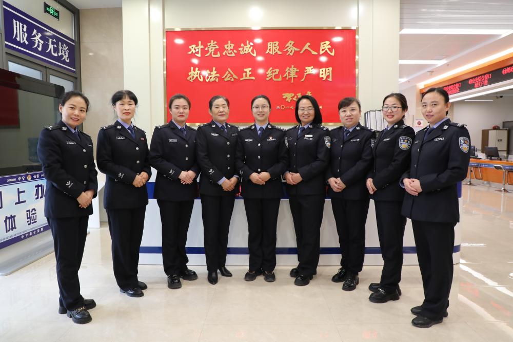 宁夏中宁公安：“小窗口”展现便民服务“心”温度