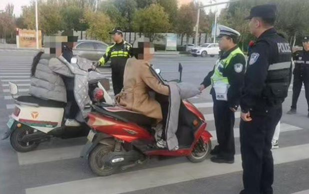 宁夏永宁交警持续开展摩托车、电动车专项整治行动