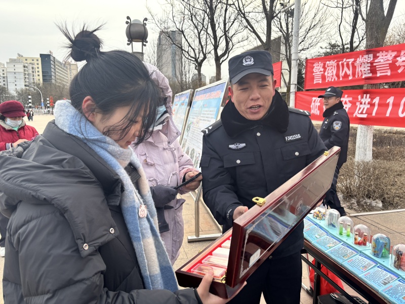 宁夏原州区：警徽闪耀警察节 禁毒强音普平安