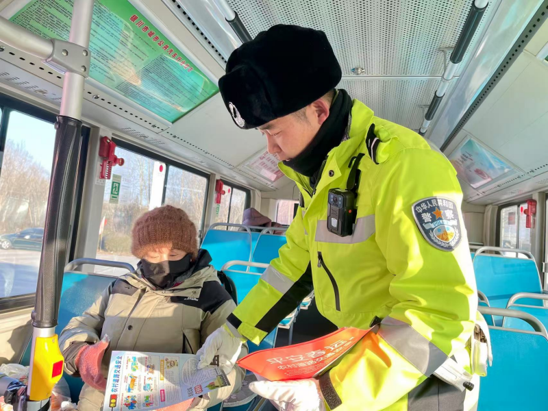 宁夏：2025“春运”全面启动 永宁交警全警动员保平安