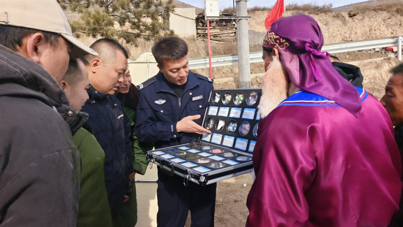 宁夏西吉县震湖乡开展“学习雷锋好榜样 禁毒宣传树新风”主题活动
