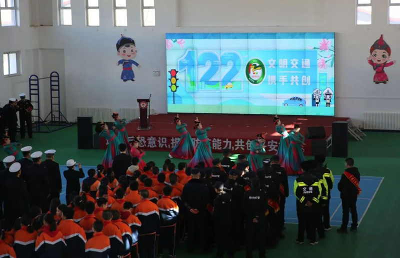 凉城交警：122“全国交通安全日”主题宣传活动有趣又有料2.jpg