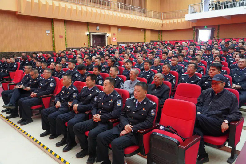 和林县公安局以教育训练为抓手，着力提升全警战斗力2.jpg