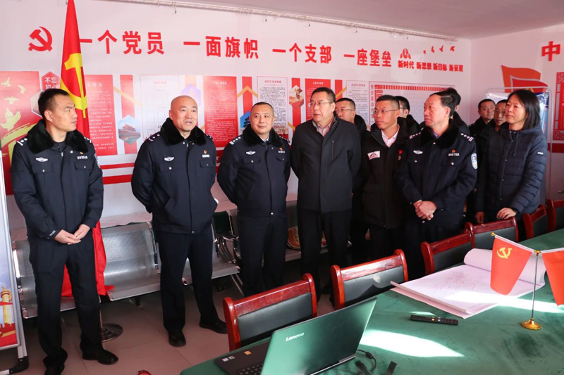 乌兰察布市城乡智能安防单元视频监控建设现场推进会在兴和县召开5.jpg