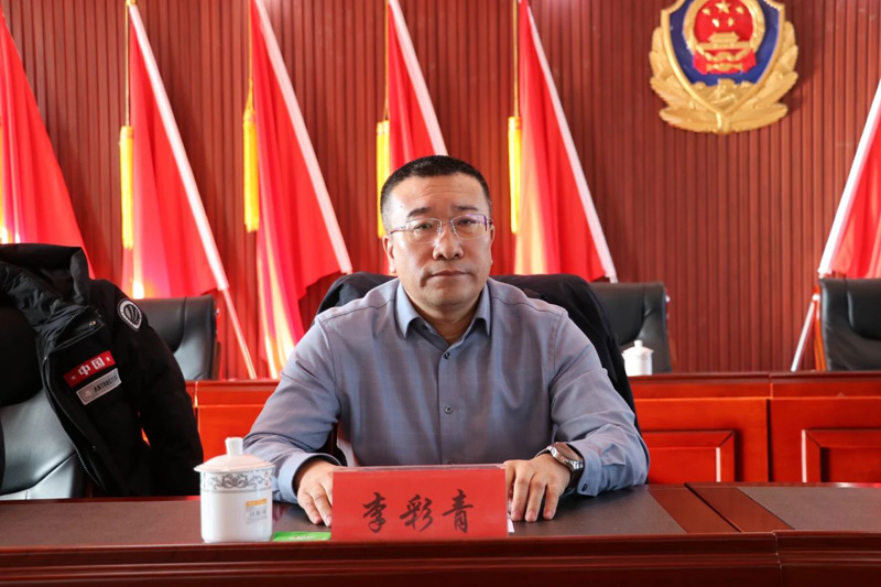 乌兰察布市城乡智能安防单元视频监控建设现场推进会在兴和县召开11.jpg