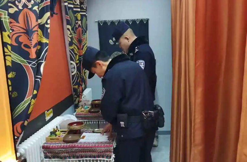 拧紧“安全阀”——乌兰察布市公安局集宁分局卧龙山派出所扎实开展安全防范工作.jpg