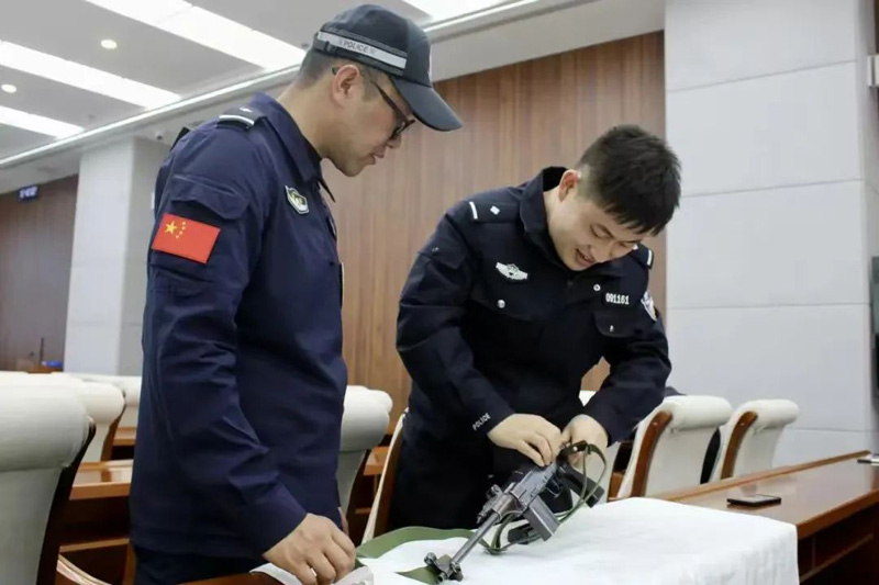 实战所需，使命召唤——乌兰察布市公安局集宁分局全警实战大练兵着力提升民警实战本领4.jpg