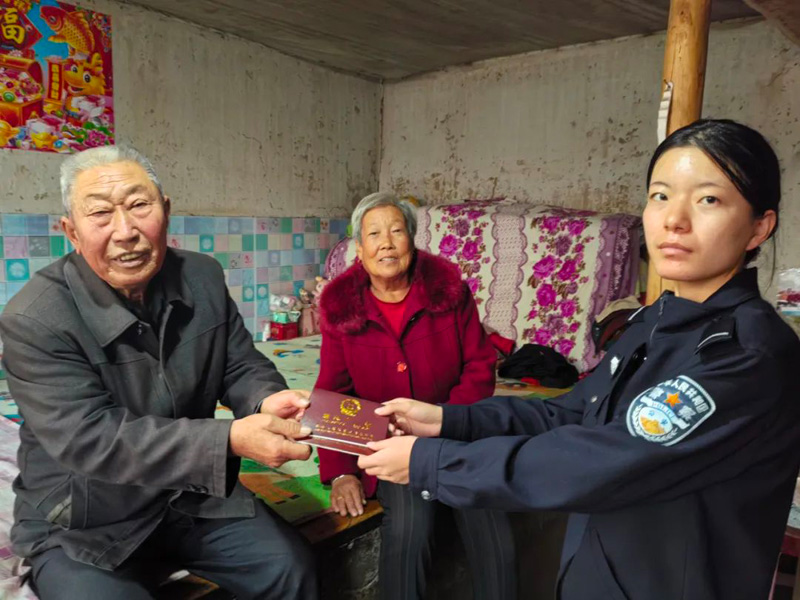 和林公安：深耕基层警务，以“警心”赢民心4.jpg