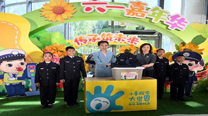 警馆携手,共启法治教育新篇章——呼和浩特市回民区“少年警校法制教育基地”正式揭牌2.jpg