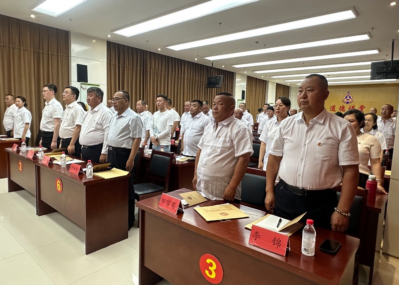 乌兰察布市网约车行业工会联合会成立4.jpg