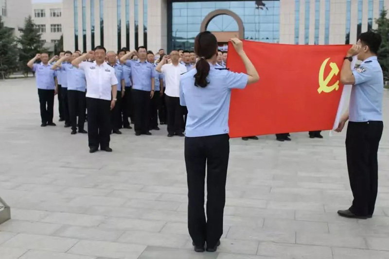 乌兰察布市公安局集宁分局：锻造公安铁军，树一流形象1.jpg