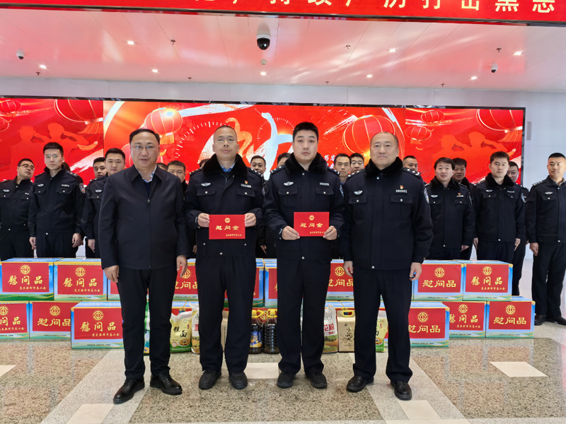 小年情意浓，寒冬送温暖——乌兰察布市总工会开展2025年“工会送温暖行动”4.jpg