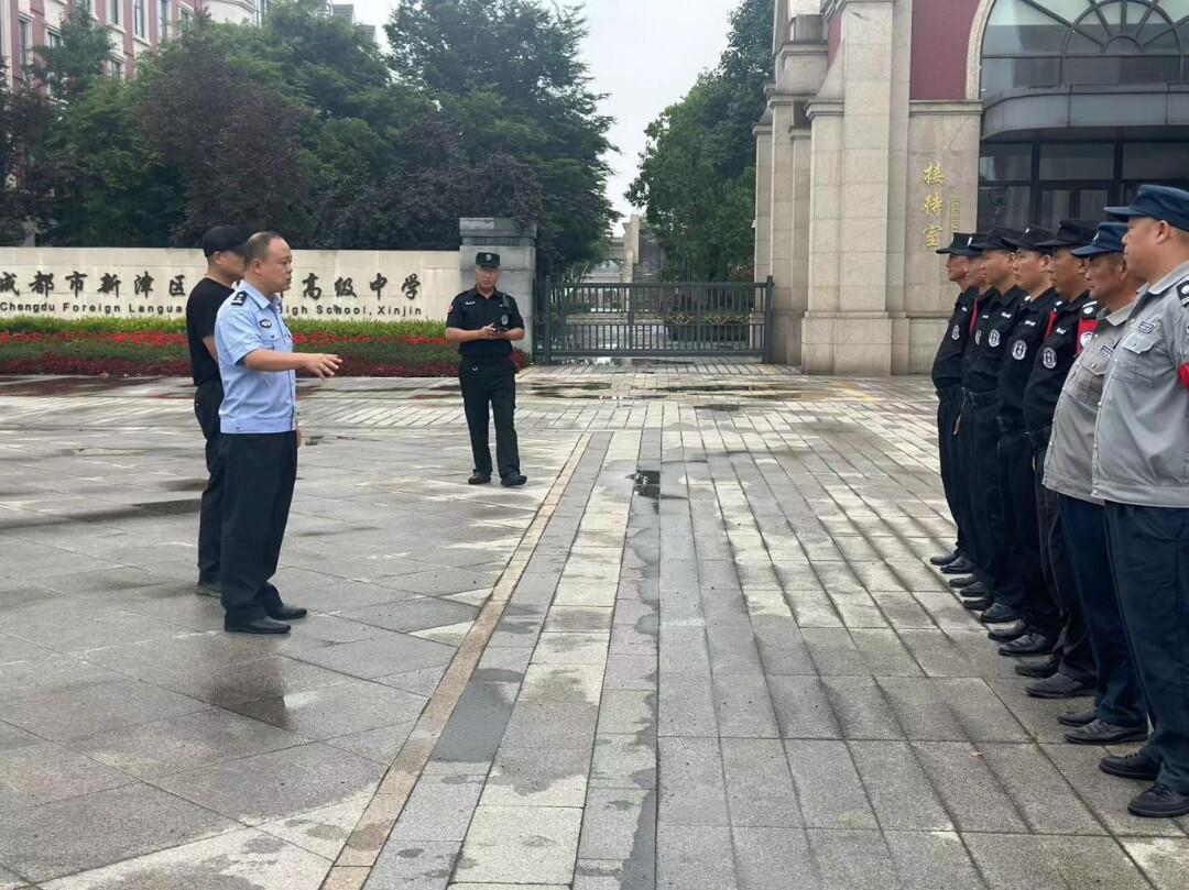 李亮5(1).jpg