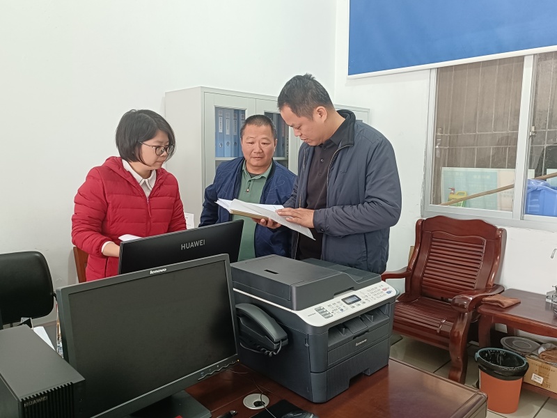 局党组成员带队深入司法所督查值班值守落实情况(1).jpg