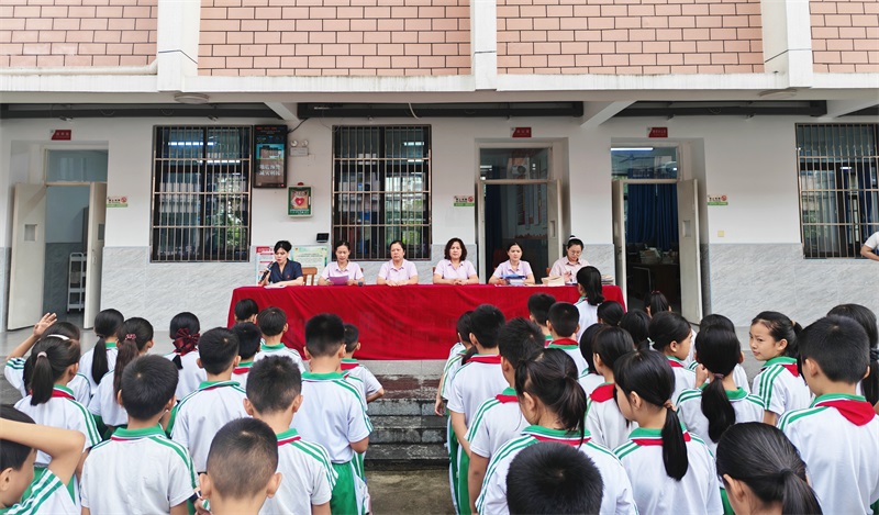 2025-07-04 法治护航暑期，守护少年成长（岑珑娇） (2)_副本.jpg
