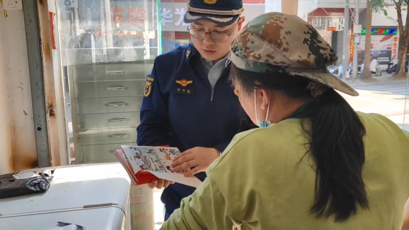 海南儋州：儋州消防为校外托管机构送上“安全锦囊” (1).png